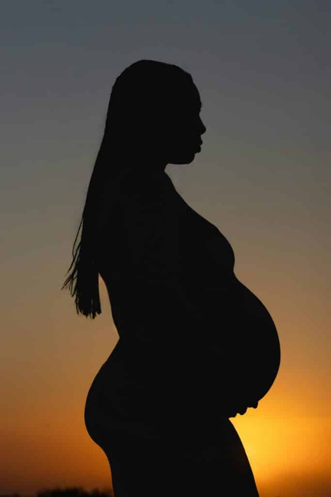 Silhouette of a pregnant woman