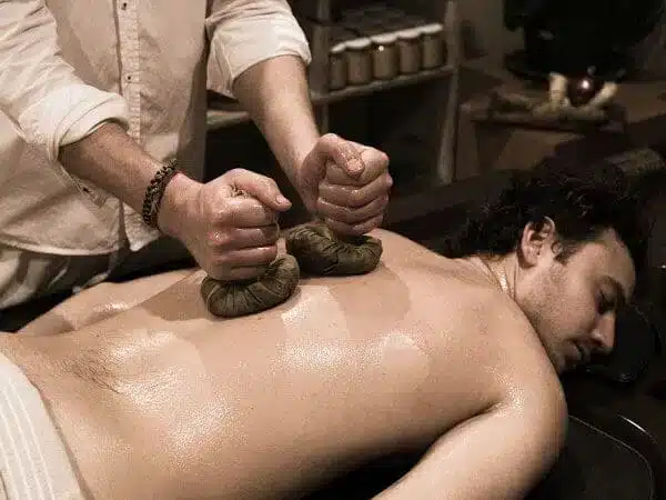 Patra Poultice Oil